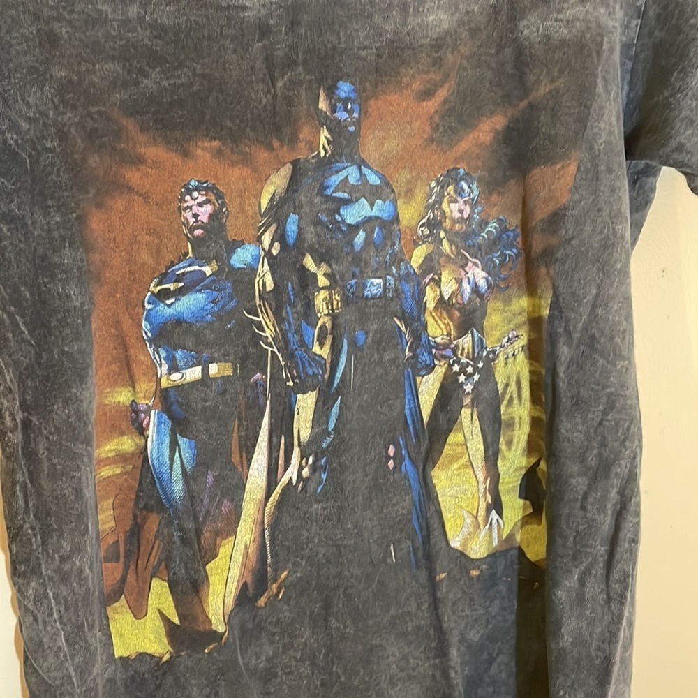 DC Comics Tee‎ - Picture 2 of 4